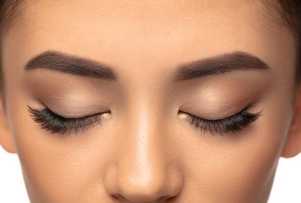 Mascara on Eyelash Extensions: Dos and Don’ts